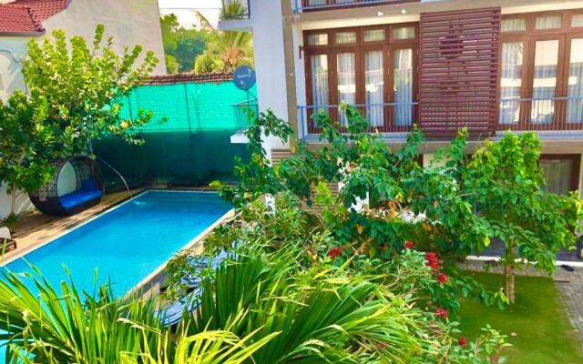 Hotel Cloud 9 Negombo