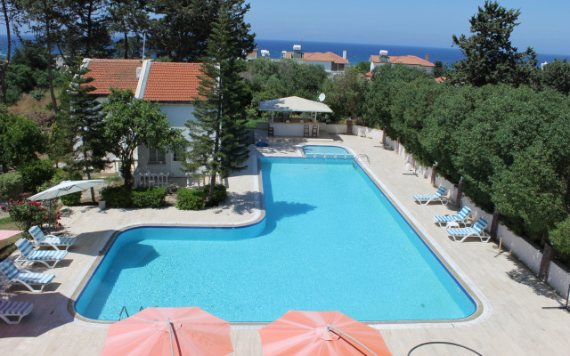 The Prince Inn Hotel & Villas