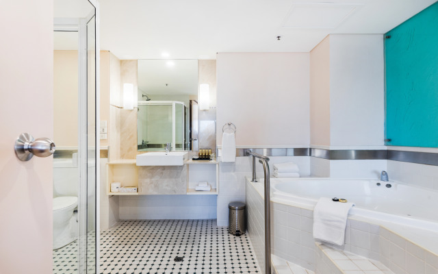 Stamford Grand Adelaide
