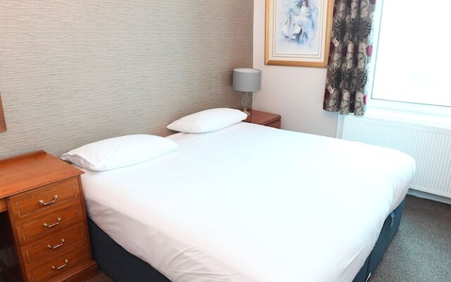 Rooms at the Royal