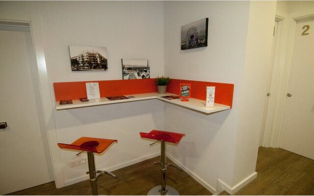 Hostal Live Barcelona