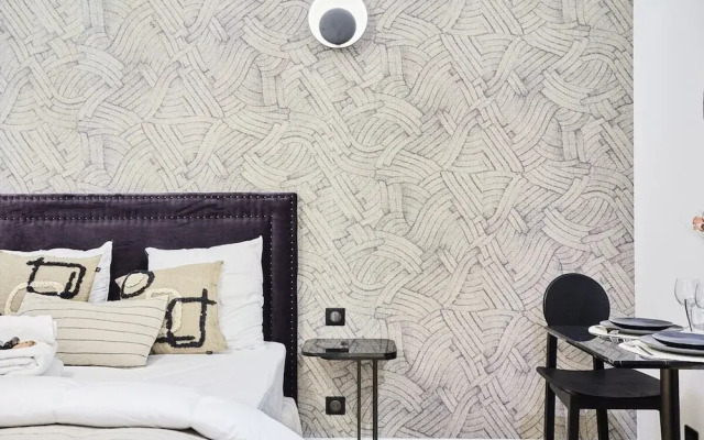 Superb New Studio in the Center of Paris/opera