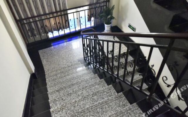 Mechar Hotel (Zhangjiagang Shazhou Road Pedestrian Street)