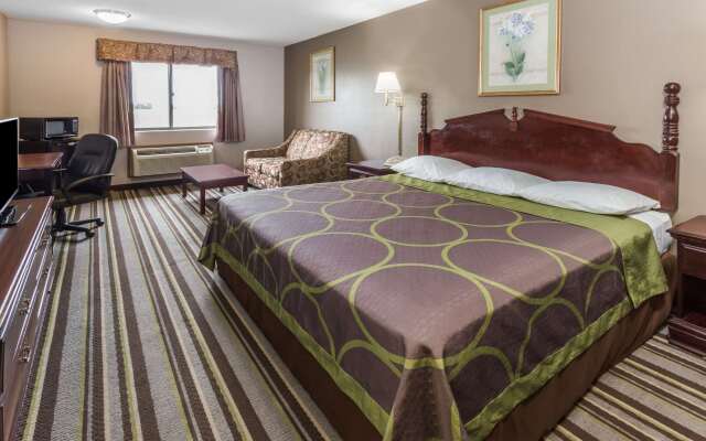 Super 8 by Wyndham Yorkville