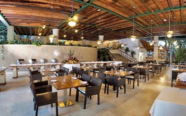 Las Americas Global Resort