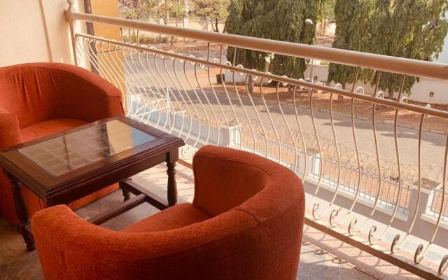 E-Gold Luxury Hotel