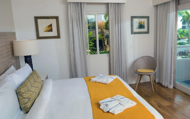 Waves Hotel & Spa by Elegant Hotels - All Inclusive