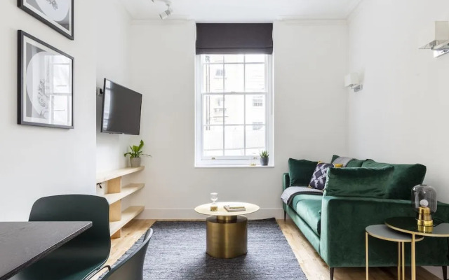 Bloomsbury Apartments by Flying Butler