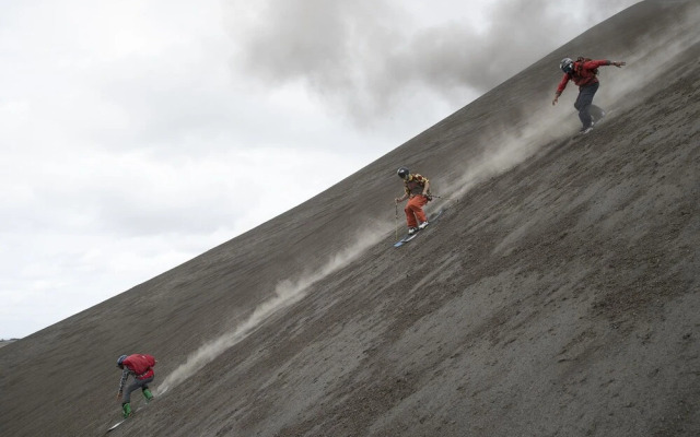 Volcano Roaring Front