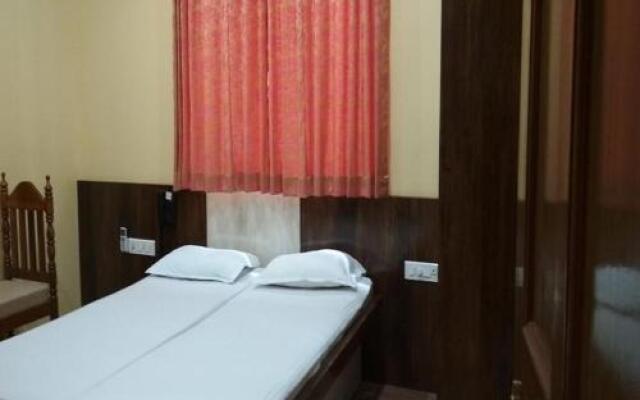 Room Maangta 401 @ Dabolim