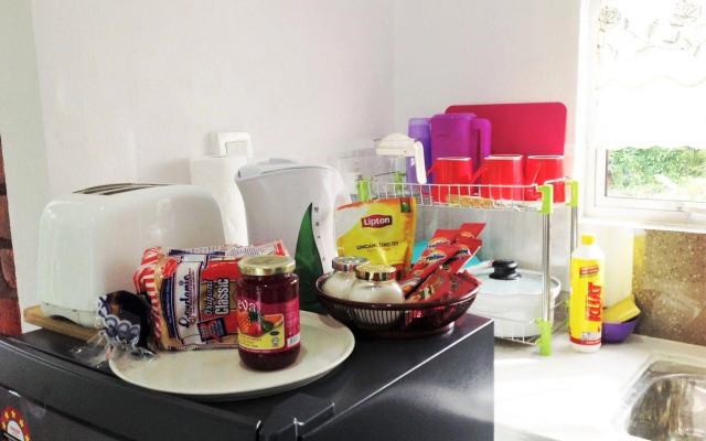 Kapal Terbang Guest House