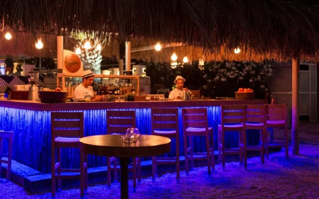 Hillside Beach Club