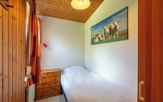 Bungalow Near Beach and Forest in De Blenck