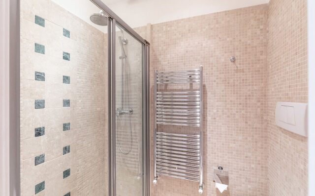 Rome As You Feel - Trevi Luxury Apartment