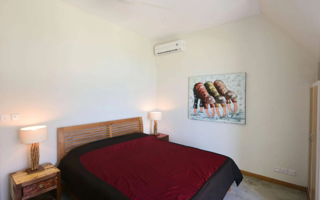 Eolia Luxury Beachfront Villas