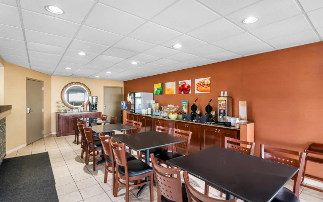 Quality Inn Waterbury East