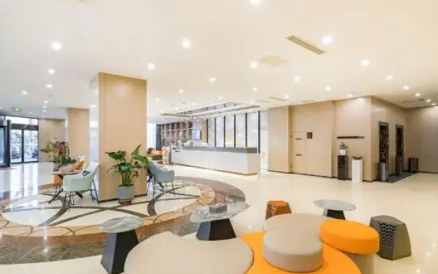 Bona Hotel (Jinzhou Century Square)