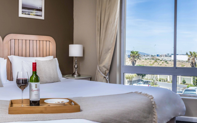 Cape Town Beachfront Apartments At Leisure Bay