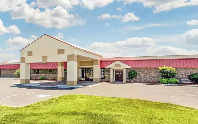 Ramada by Wyndham Santee I-95