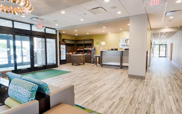 Holiday Inn Knoxville N - Merchant Drive by IHG