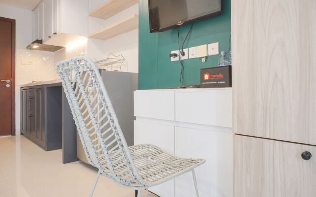 Warm And Simply Studio Room West Vista Apartment