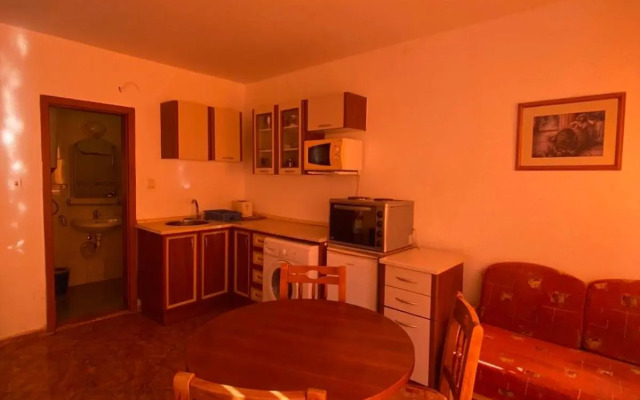 Violet Studio Apartment