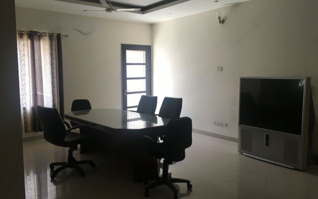 Amazone Residency