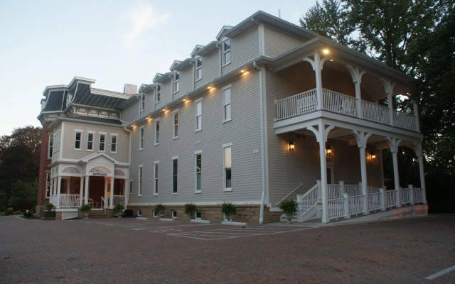 Steele Mansion
