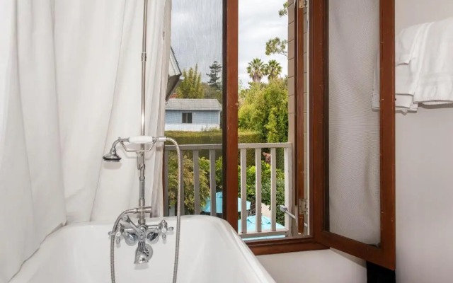 Bath Street Inn