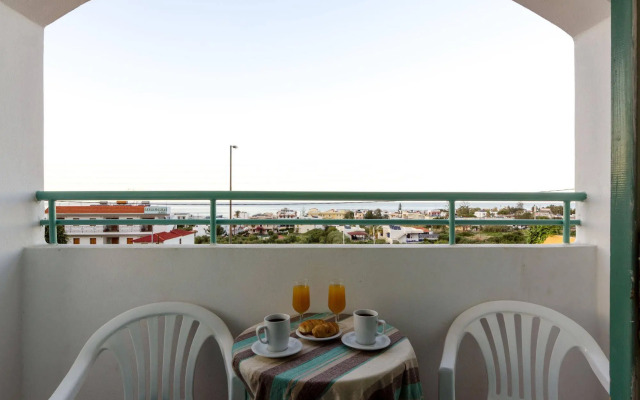 Aglaia Apartments & Studios