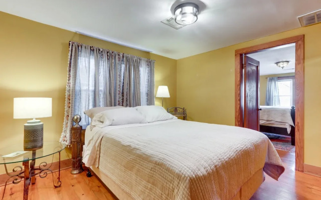 Fayetteville Home w/ Patios Near Town & University