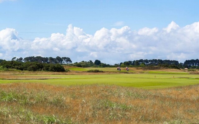 At the Links - Coastal Golf Haven