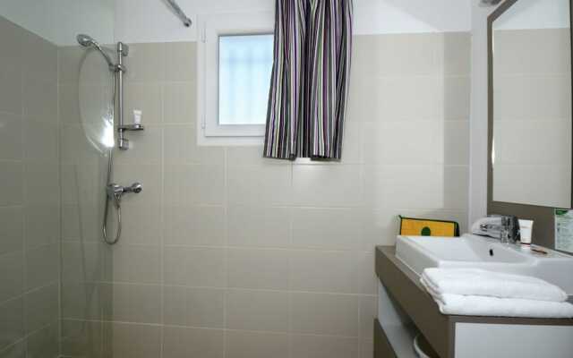 Cozy Apartment With Terrace, Located in Quiet Surroundings