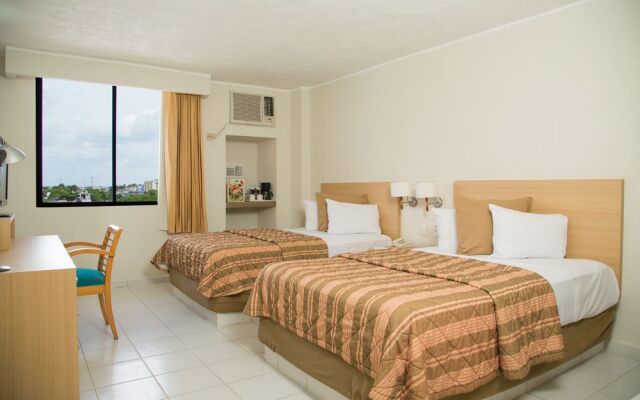 Hotel & Suites Real del Lago