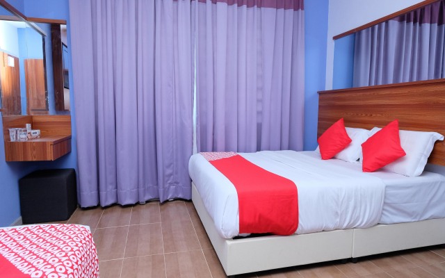 OYO 768 Fajar Baru Boutique Hotel