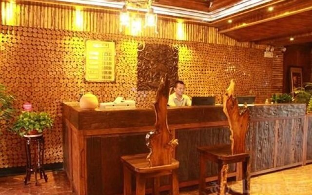 Xishuangbanna Fengweizhu Inn