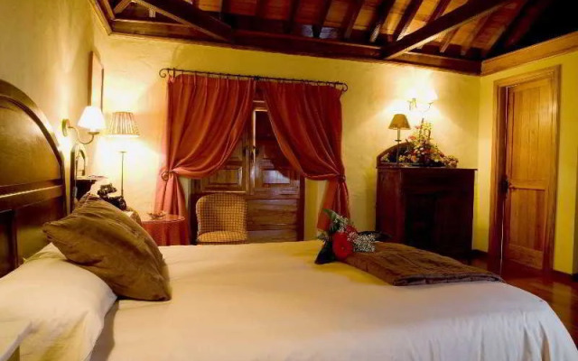 Rural Casa de los Camellos Hotel