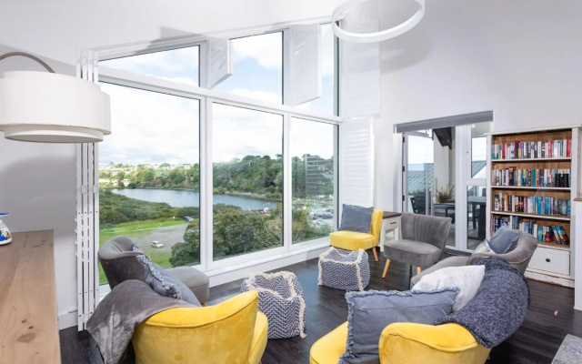 Swanpool View