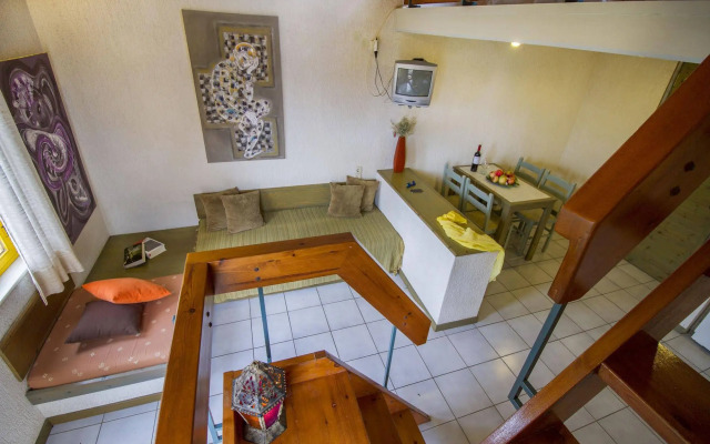 Lycasti Maisonettes