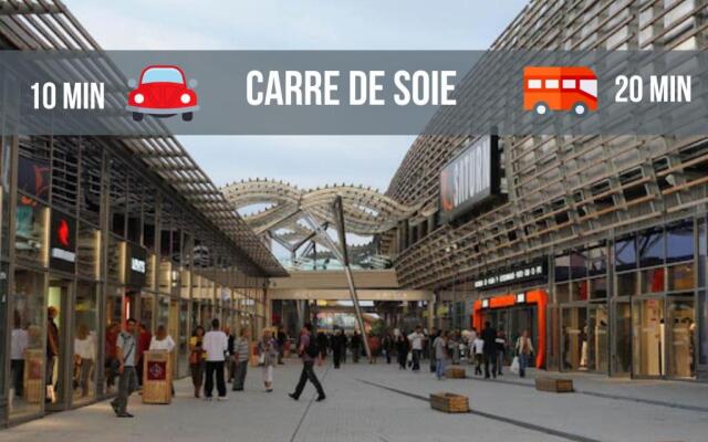 Stop Chez M District