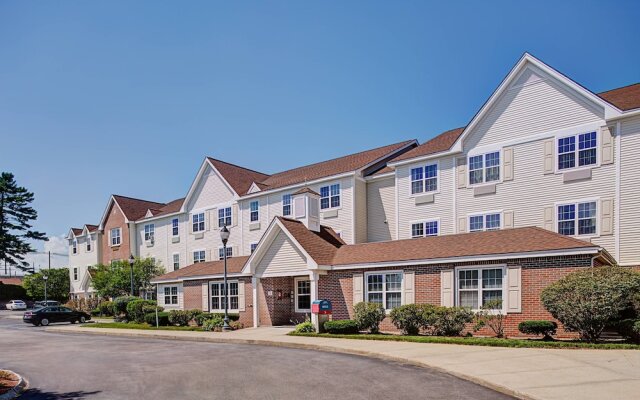 TownePlace Suites Manchester Boston Regional Airport