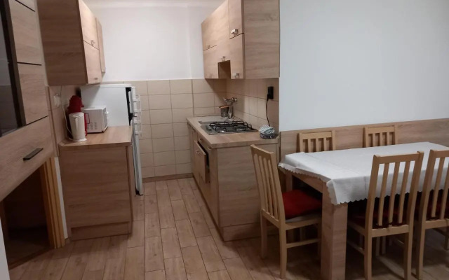 FausztLand Apartments