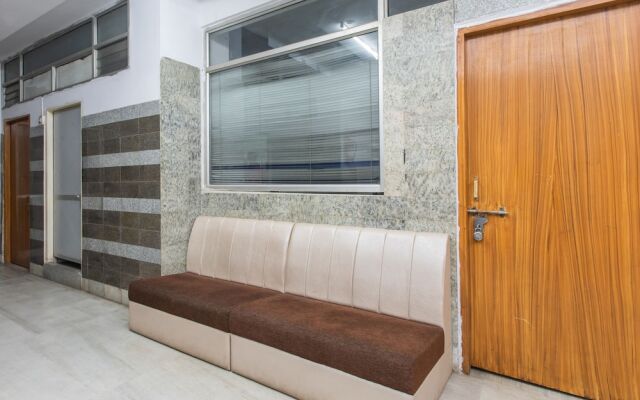 OYO Flagship 28062 Kamla Shree