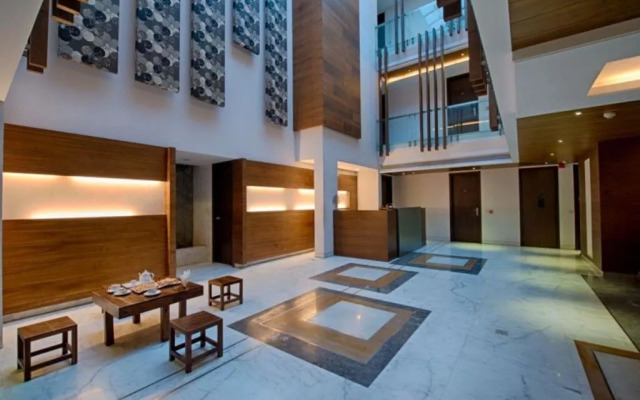 Stately Suites NH 8