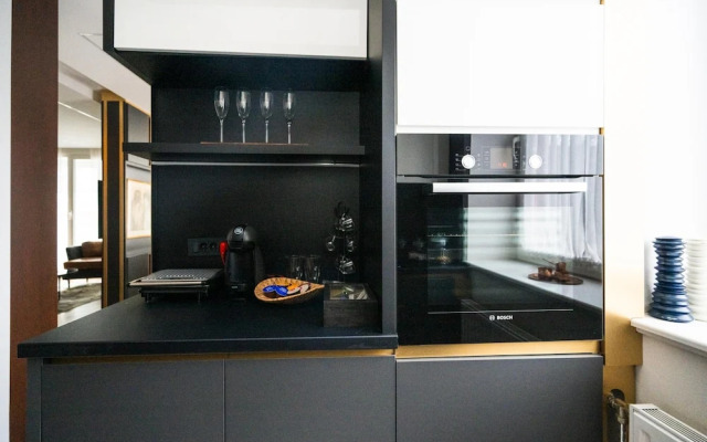 Luxury Design 2bdr Apartment