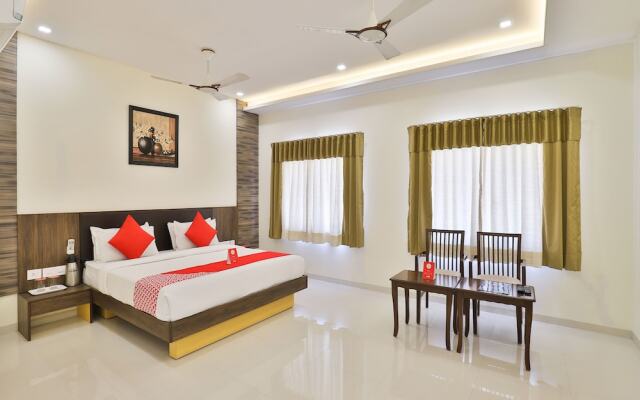 OYO 3783 Hotel Bhavani Palace