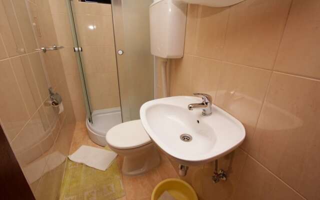 Ruz - Near Beach - 4 - SA 102