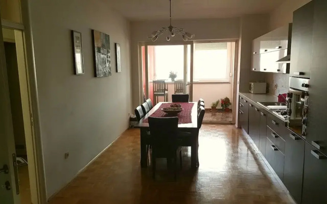 Apartment Tia