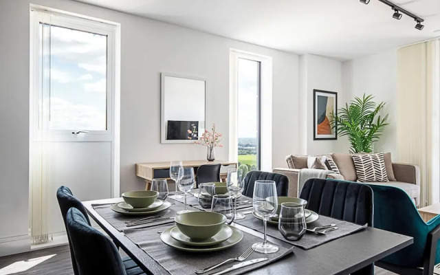 Luxurious West London Apartment