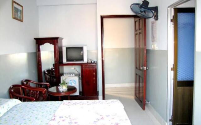 Nam Viet Hotel